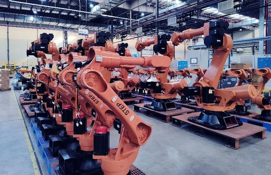 Step dẫn đầu ngành robot